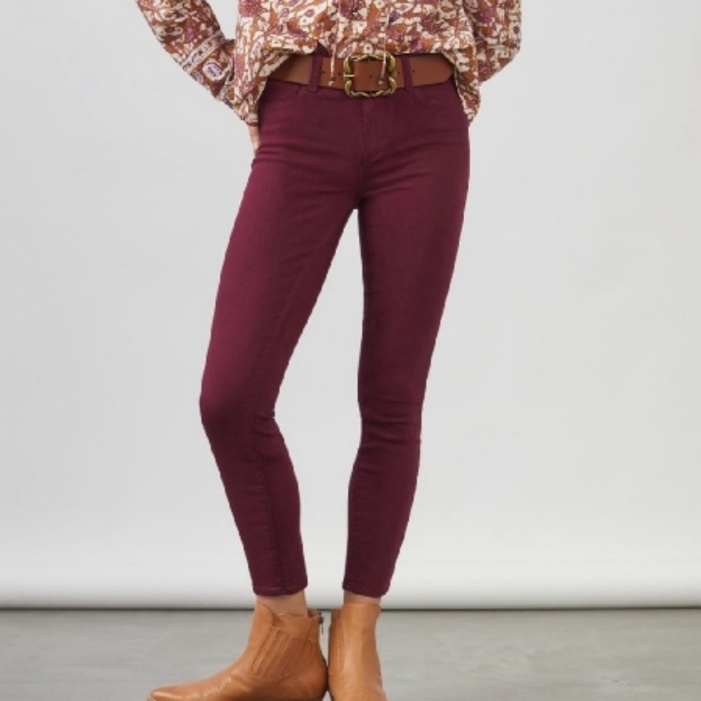 PAIGE Verdugo Ultra Skinny Wine Color Jeans size 28 waist US 6
